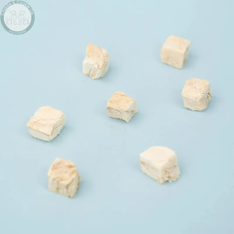 Waita Freeze Dried Cod Cubes | Low-Fat Natural Dog & Cat Treats for Skin & Digestion Waita