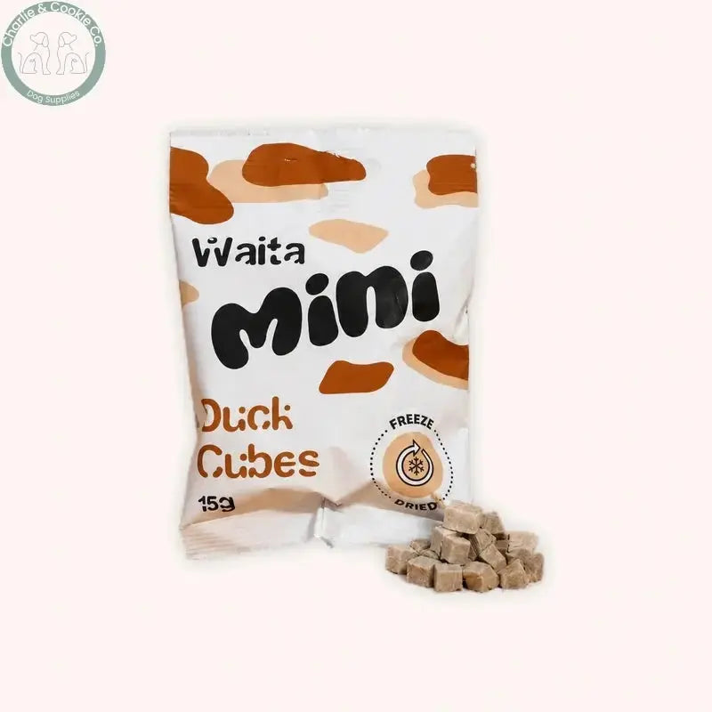 Waita Mini Duck Cubes 15g with bite-sized pieces