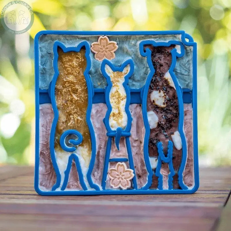 SodaPup Waiting Dogs Design eTray - Healthy and Stimulating Feeding Solution - Charlie &amp; Cookie Co.