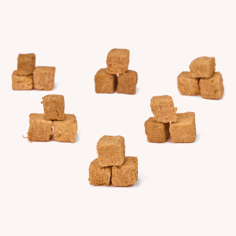 Waita Rabbit, beef liver and lamb mixed cubes arranged in small stacks